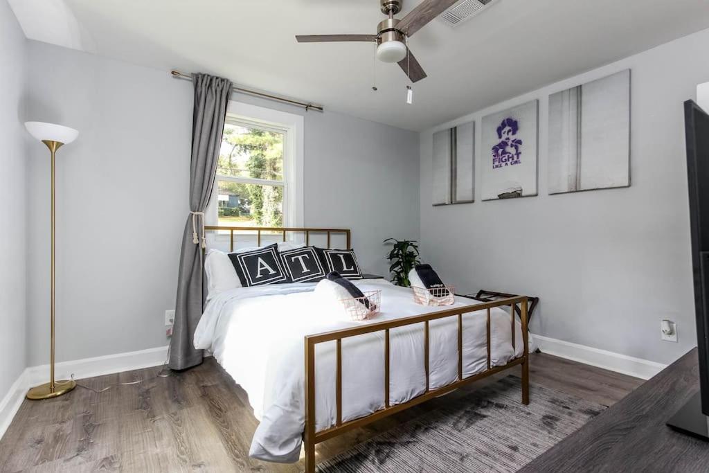 West End Bungalow Perfect To Work, Play, & Escape Atlanta Exterior foto