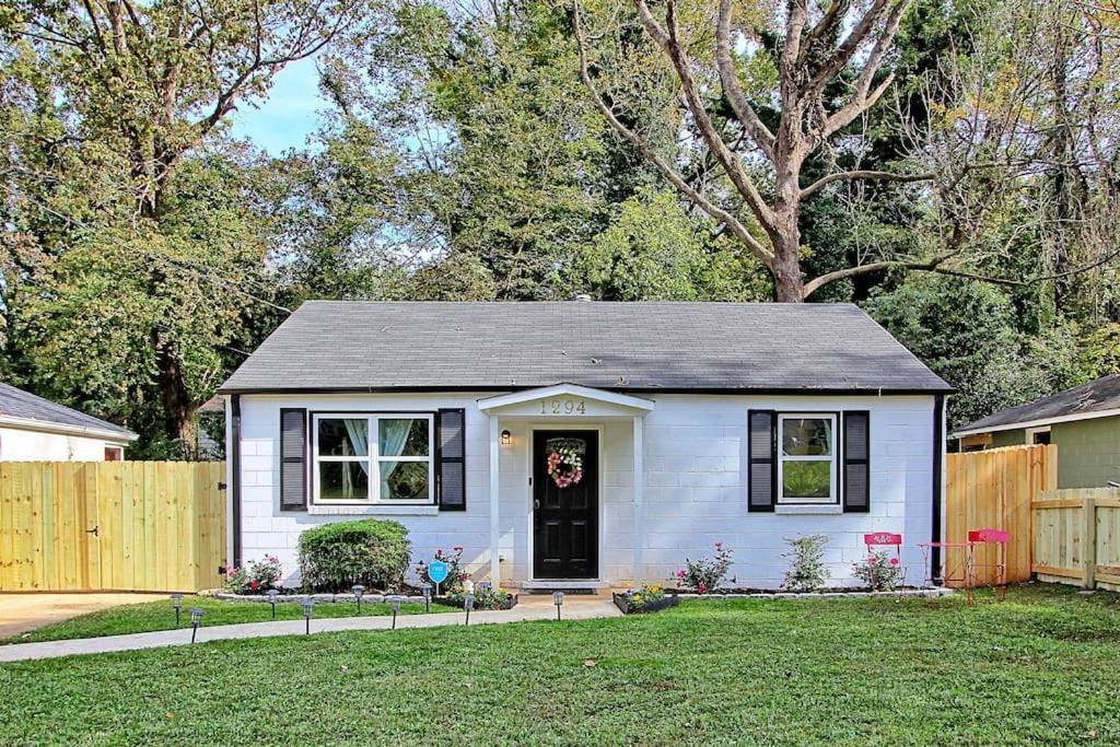 West End Bungalow Perfect To Work, Play, & Escape Atlanta Exterior foto
