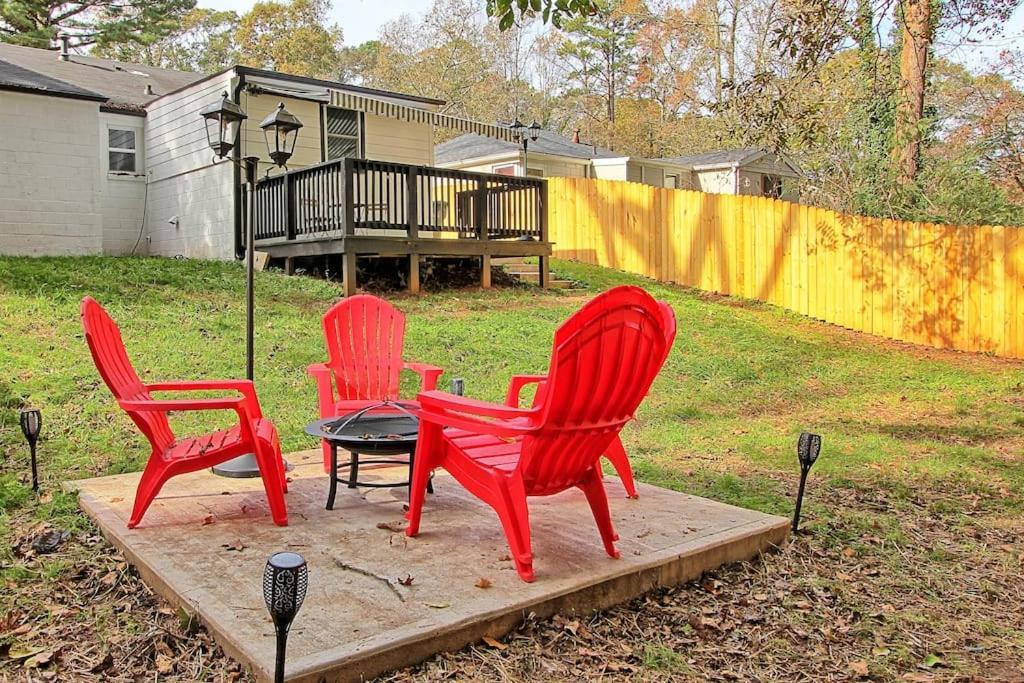West End Bungalow Perfect To Work, Play, & Escape Atlanta Exterior foto