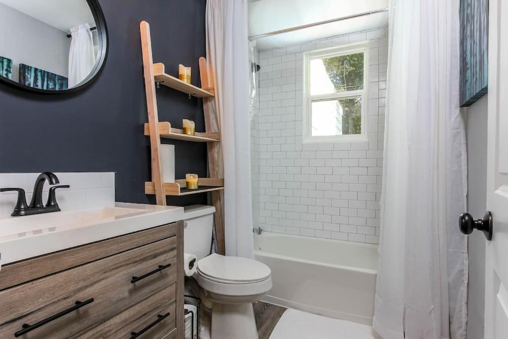 West End Bungalow Perfect To Work, Play, & Escape Atlanta Exterior foto