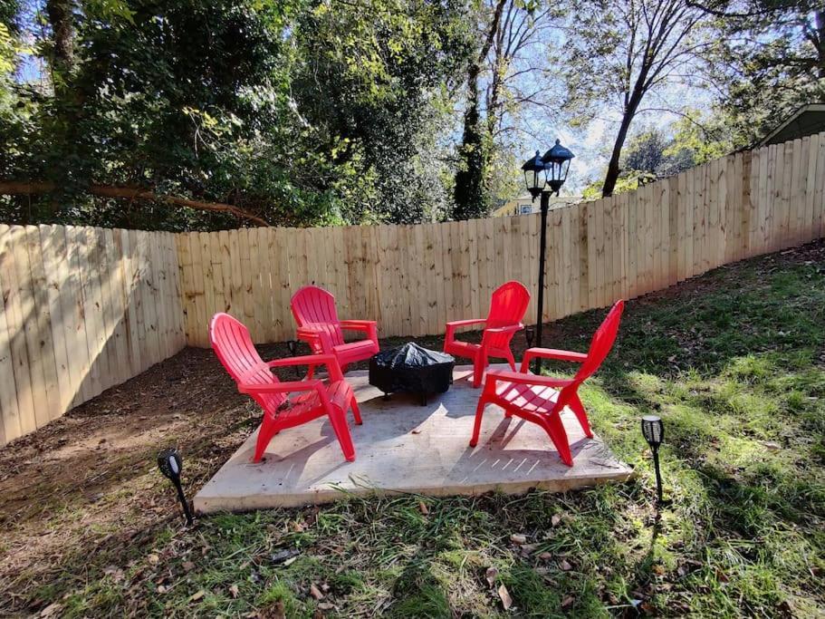 West End Bungalow Perfect To Work, Play, & Escape Atlanta Exterior foto