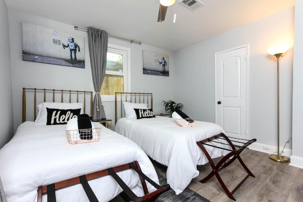 West End Bungalow Perfect To Work, Play, & Escape Atlanta Exterior foto